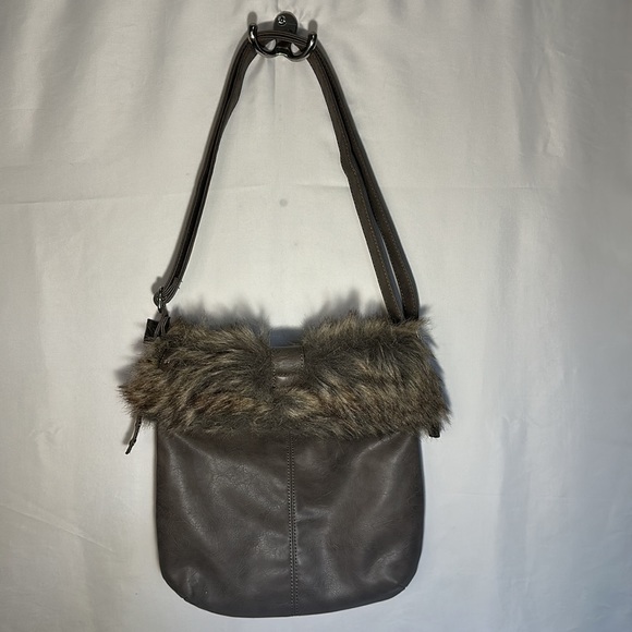 Apt 9 Crossbody Handbag w/ Faux Fur Trim in Grey - Picture 2 of 4